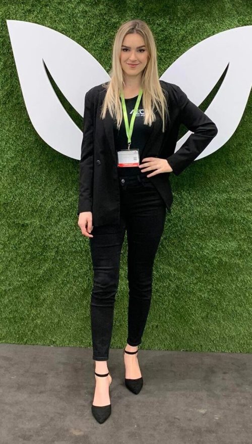hostessa Dominika